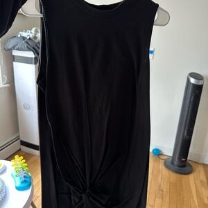 SHEIN Black Crewneck T-Shirt